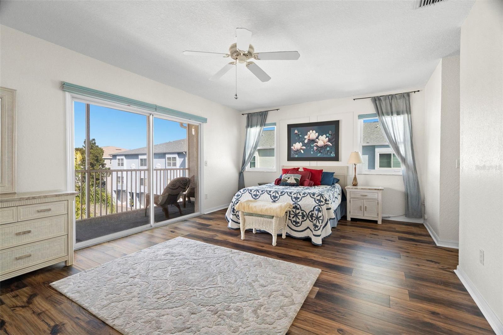 TERN BAY TWNHMS - Residential