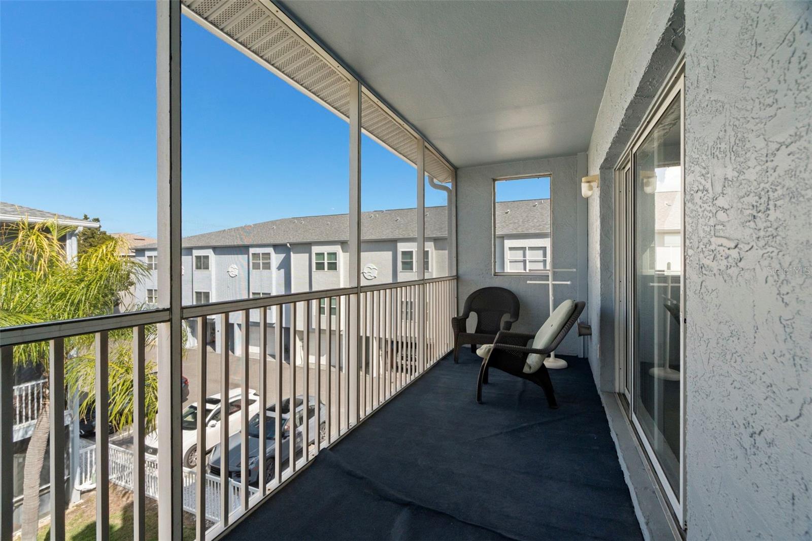 TERN BAY TWNHMS - Residential