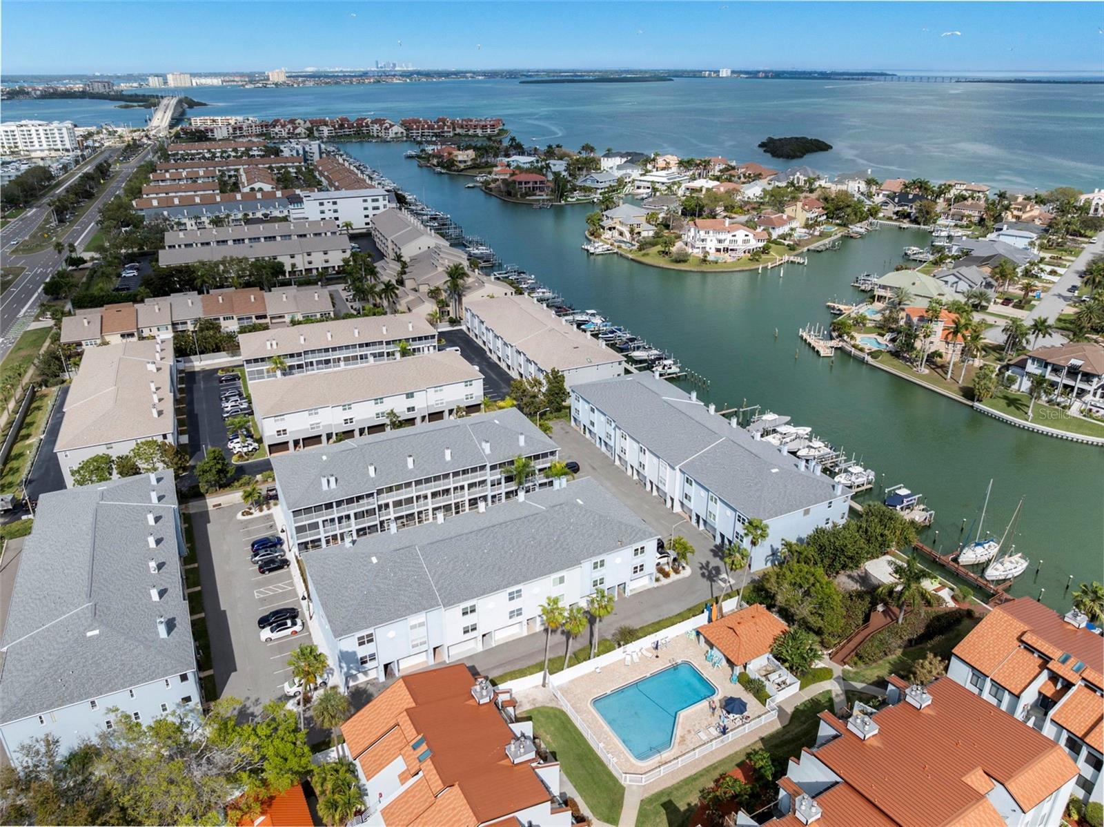 TERN BAY TWNHMS - Residential