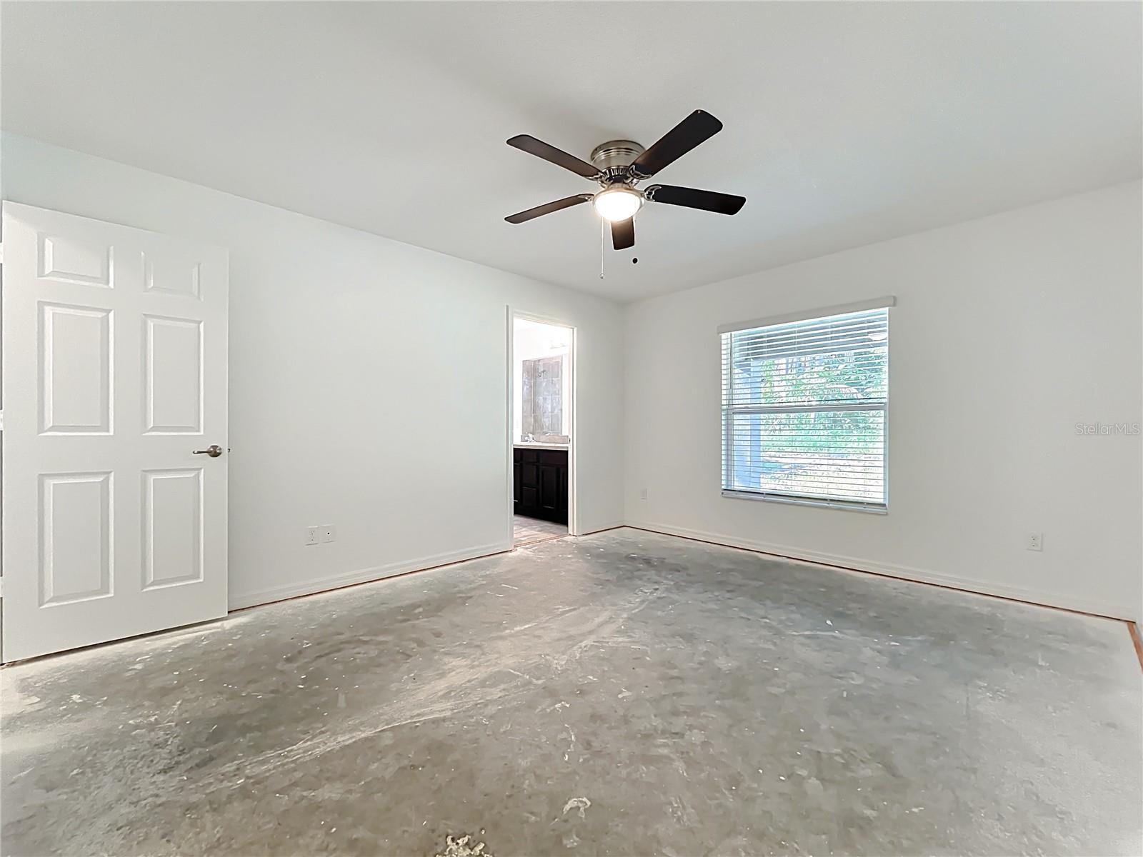 GROVELAND - Residential