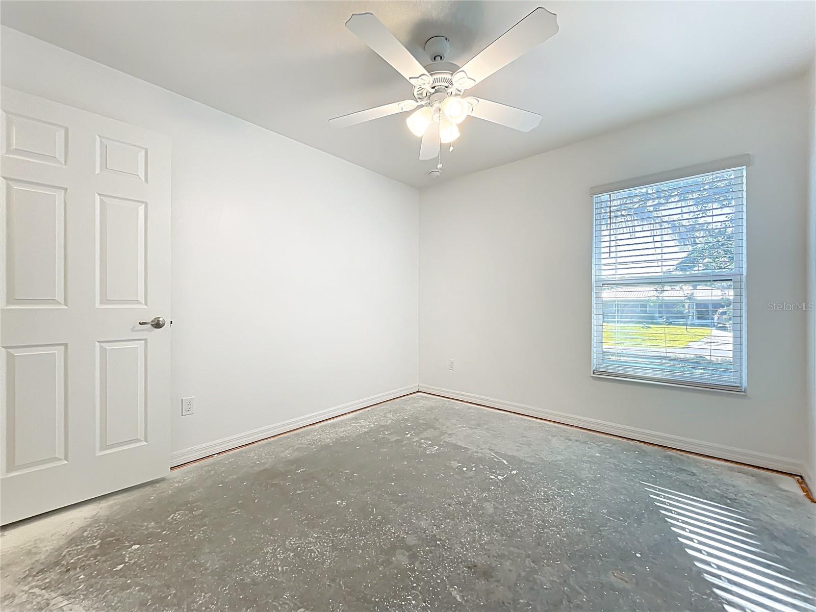 GROVELAND - Residential