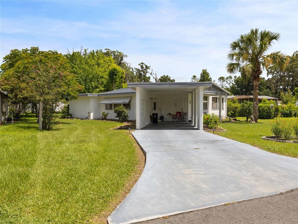 Photo of 3226 SE 39th Avenue, Ocala, FL 34480 (MLS # OM705968)