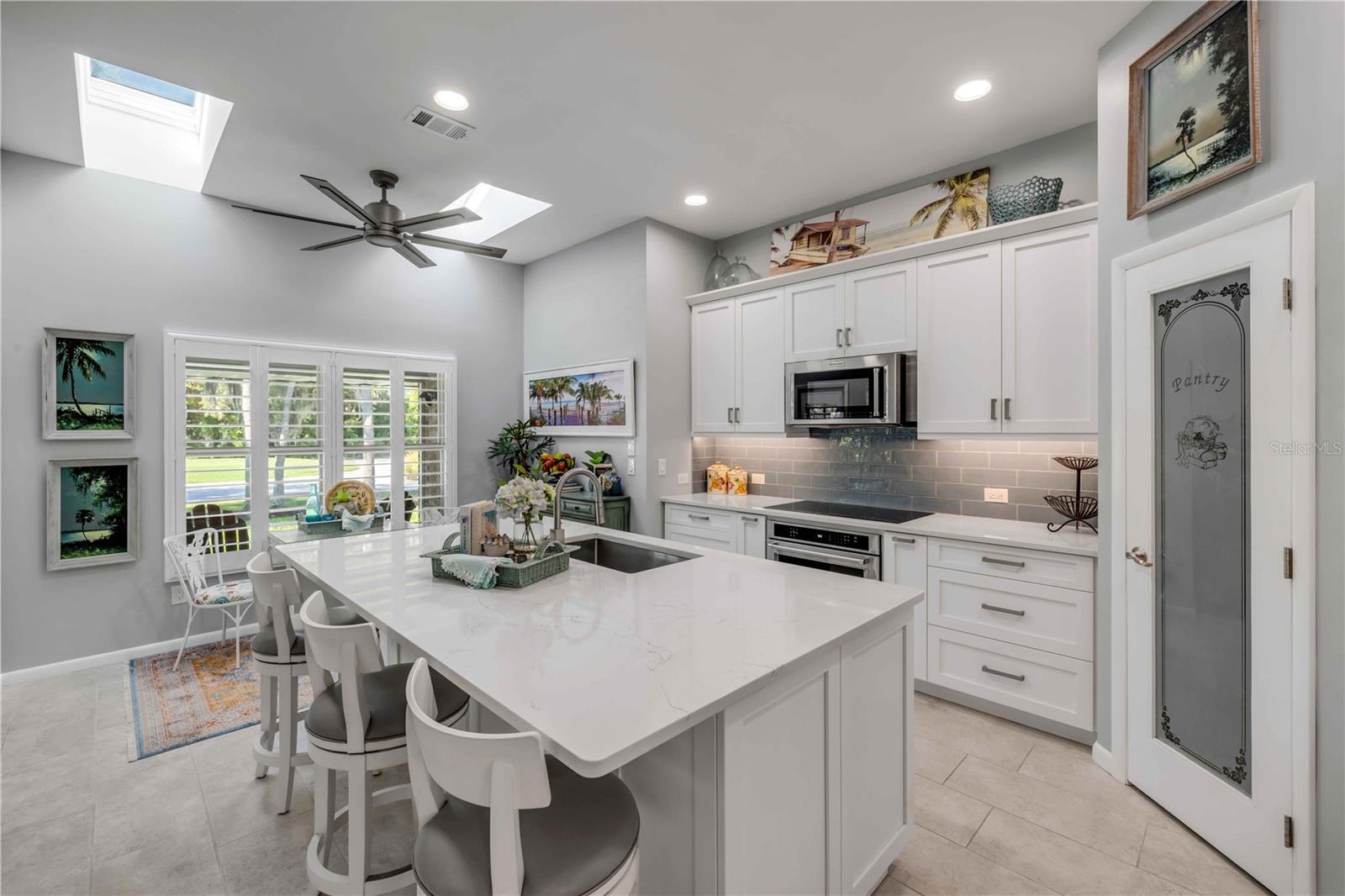 544 BOTTLEBRUSH COURT