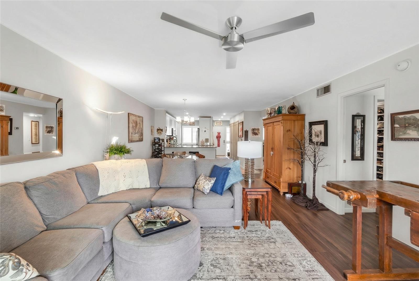 RIVER OAKS SEC B - Residential