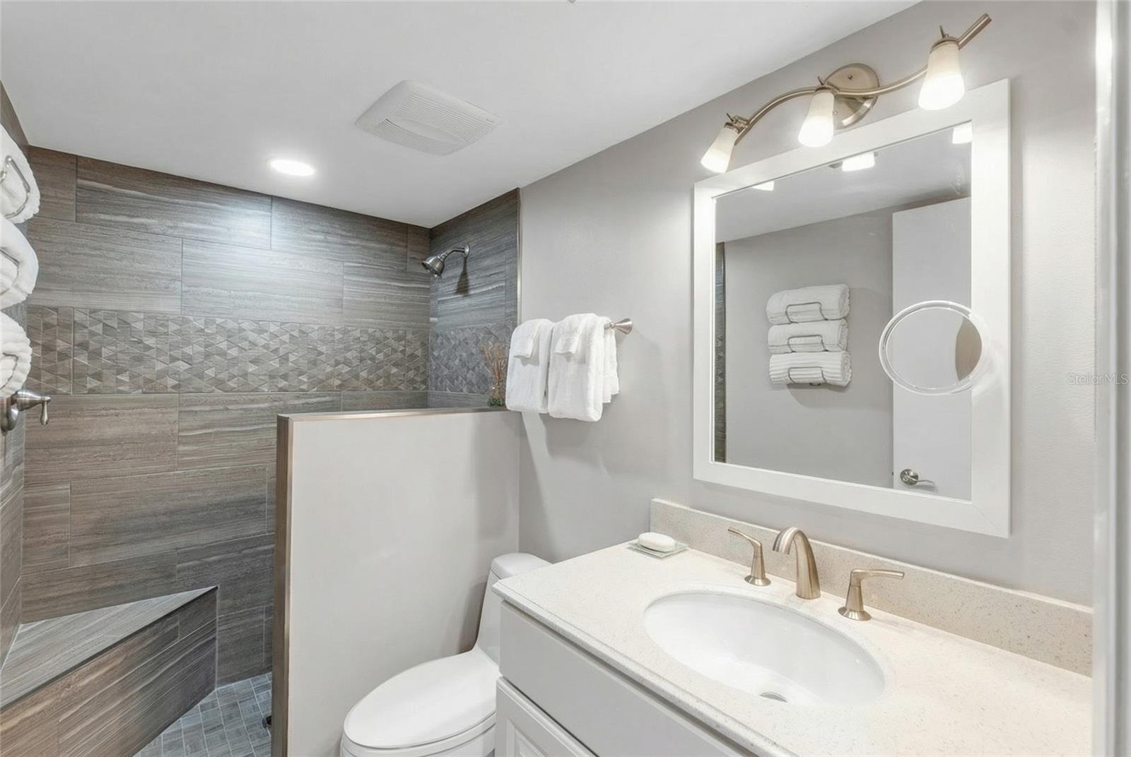 RIVER OAKS SEC B - Residential