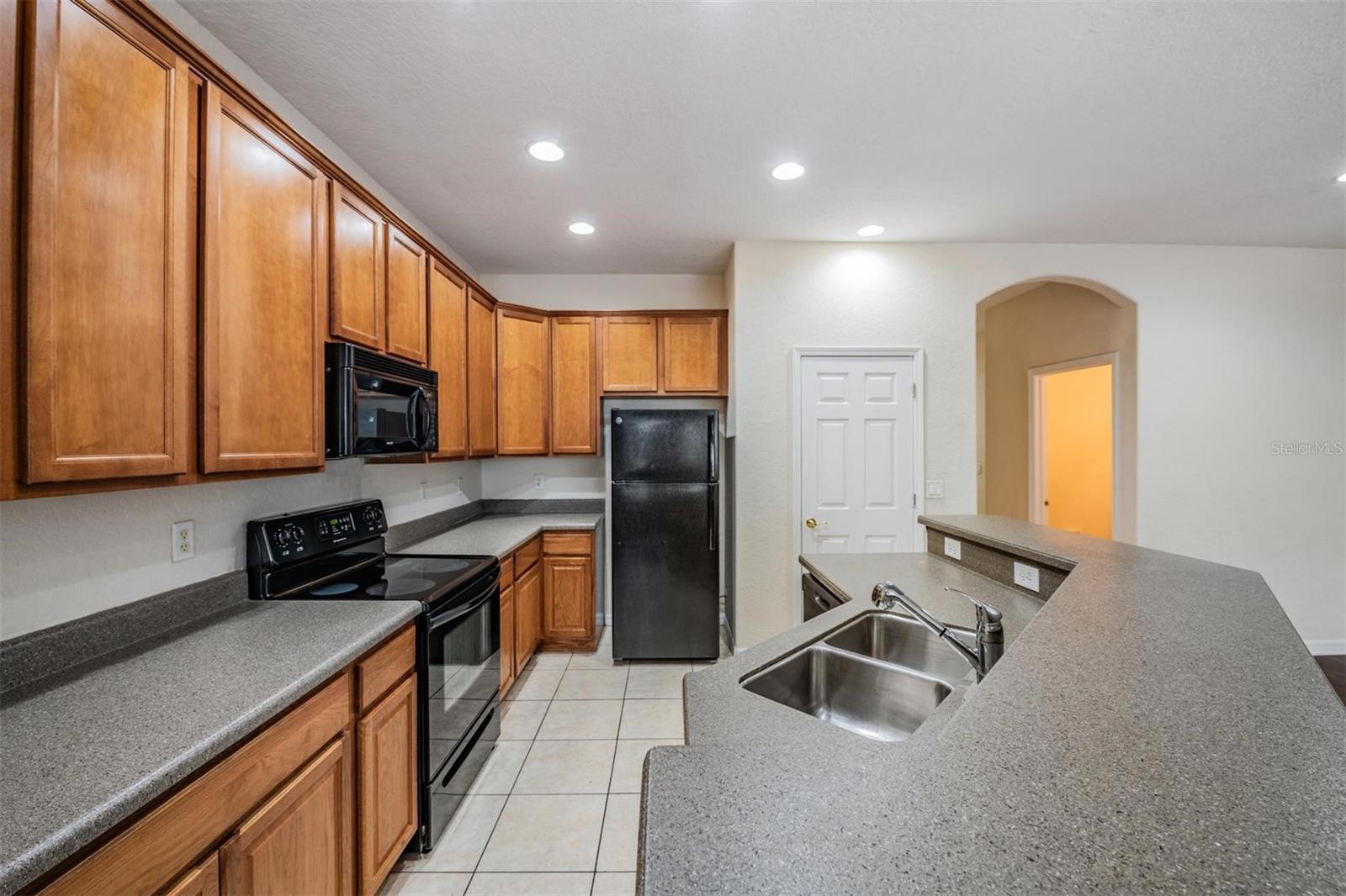 SEVEN OAKS - Residential