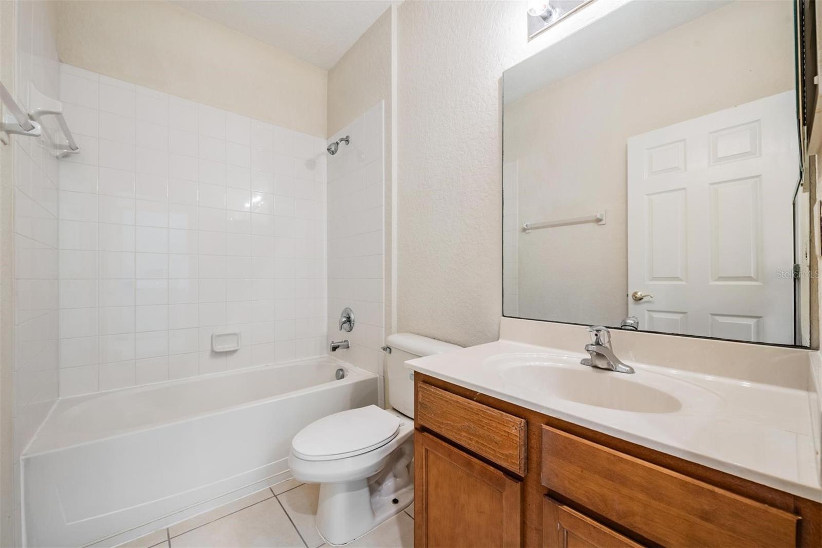 SEVEN OAKS - Residential