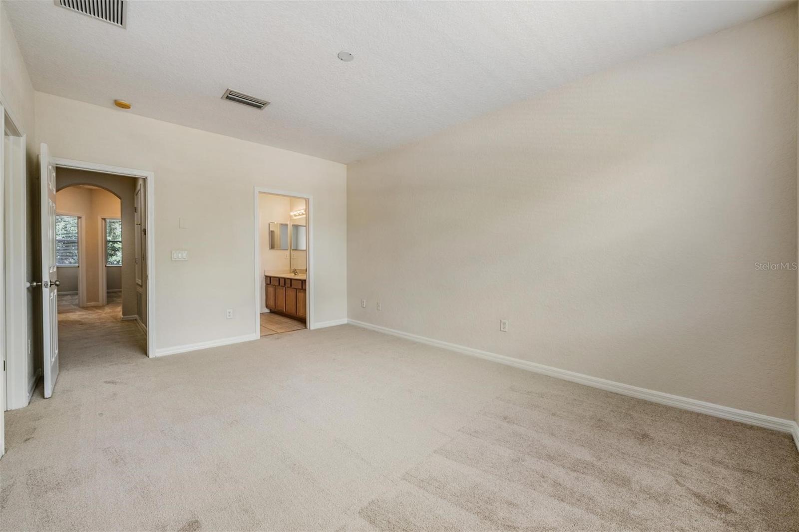 SEVEN OAKS - Residential