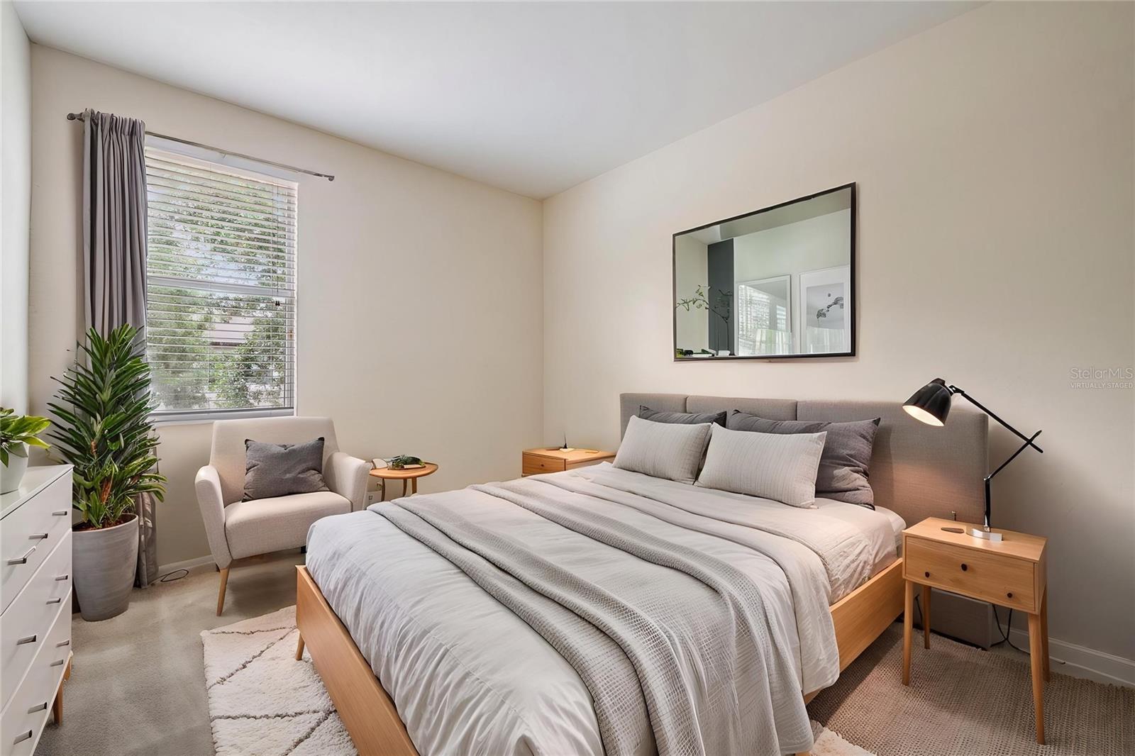 SEVEN OAKS - Residential