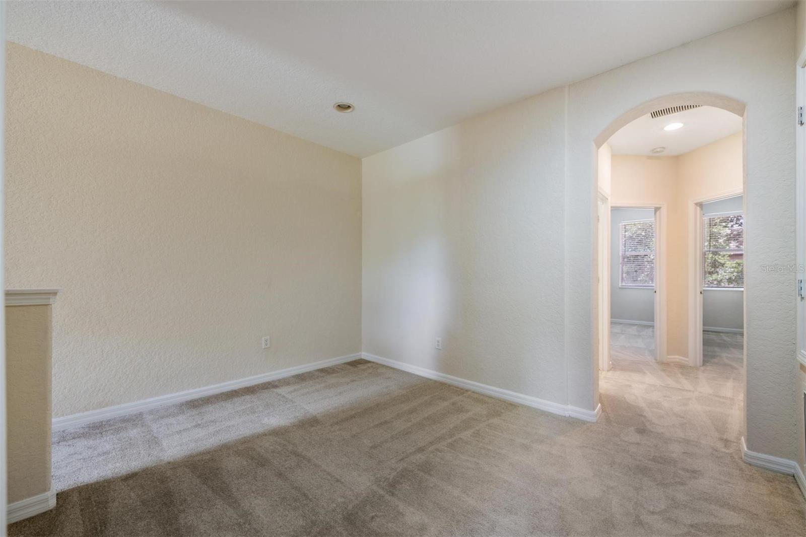 SEVEN OAKS - Residential