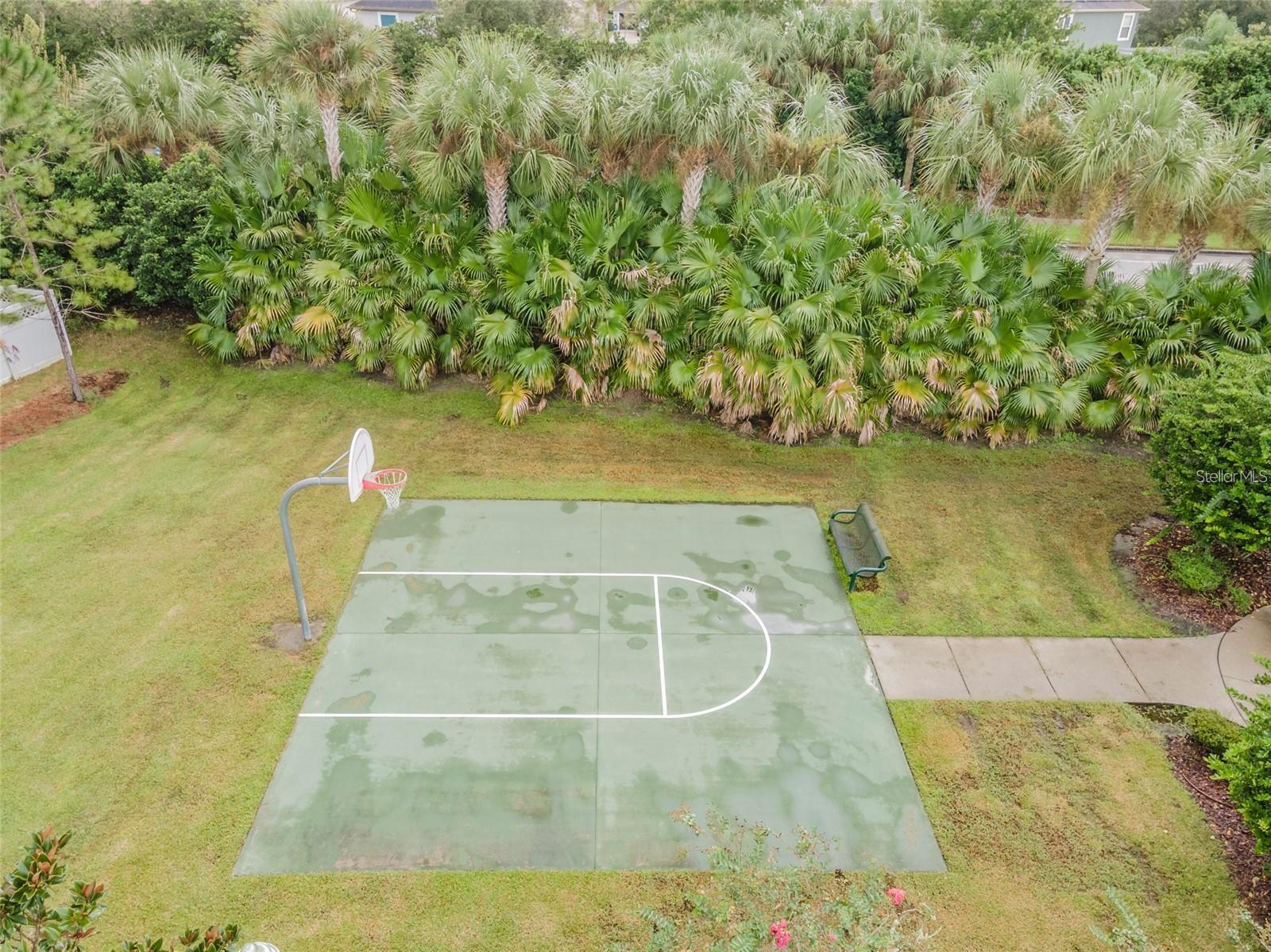 SEVEN OAKS - Residential