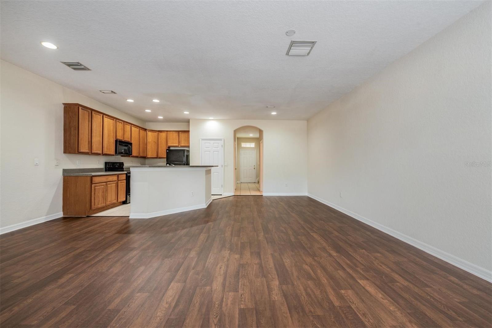 SEVEN OAKS - Residential