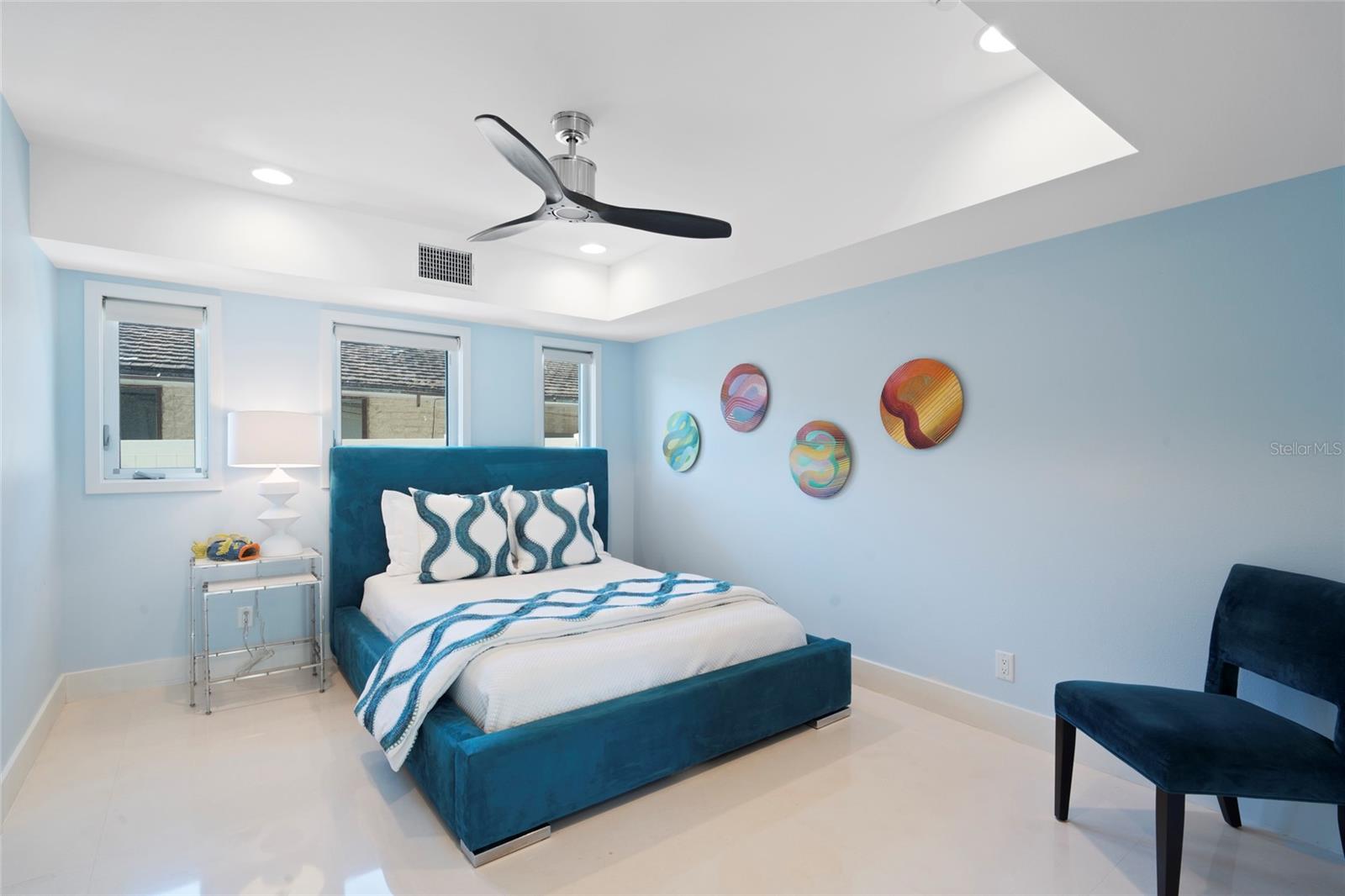 SNELL ISLE BRIGHTWATERS CIRCLE - Residential