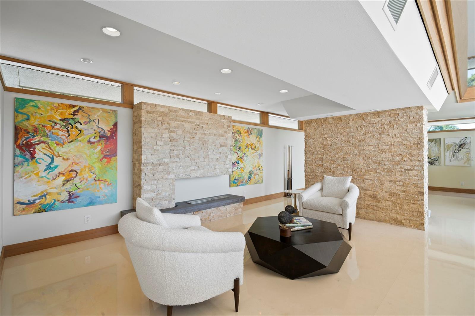 SNELL ISLE BRIGHTWATERS CIRCLE - Residential