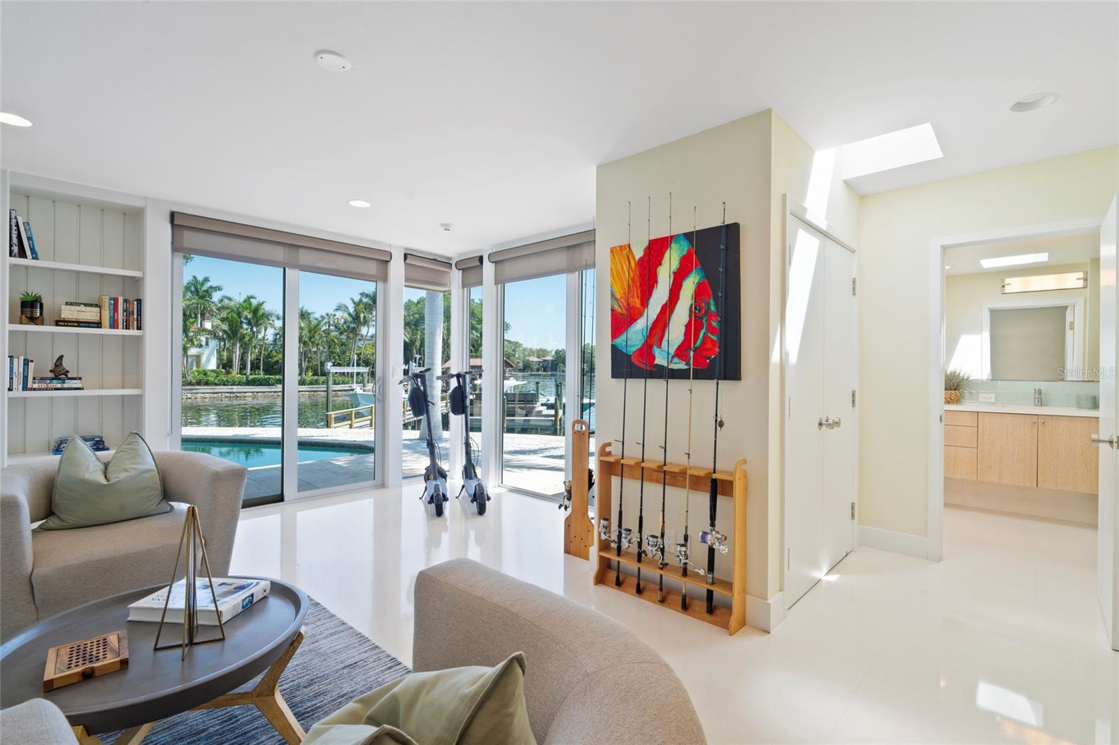 SNELL ISLE BRIGHTWATERS CIRCLE - Residential