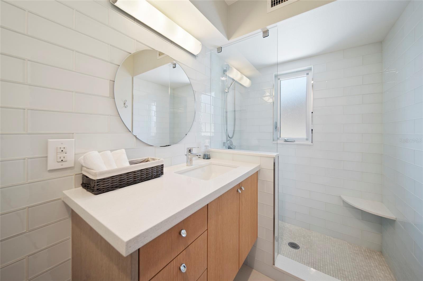 SNELL ISLE BRIGHTWATERS CIRCLE - Residential