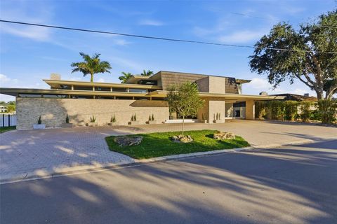 10 BRIGHTWATERS CIRCLE NE ST PETERSBURG FL 33704