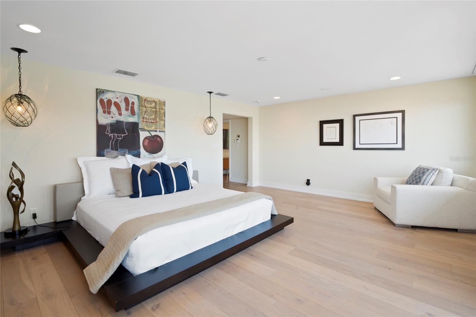 SNELL ISLE BRIGHTWATERS CIRCLE - Residential