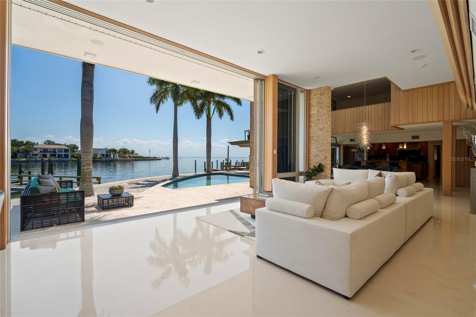 10 BRIGHTWATERS CIRCLE NE