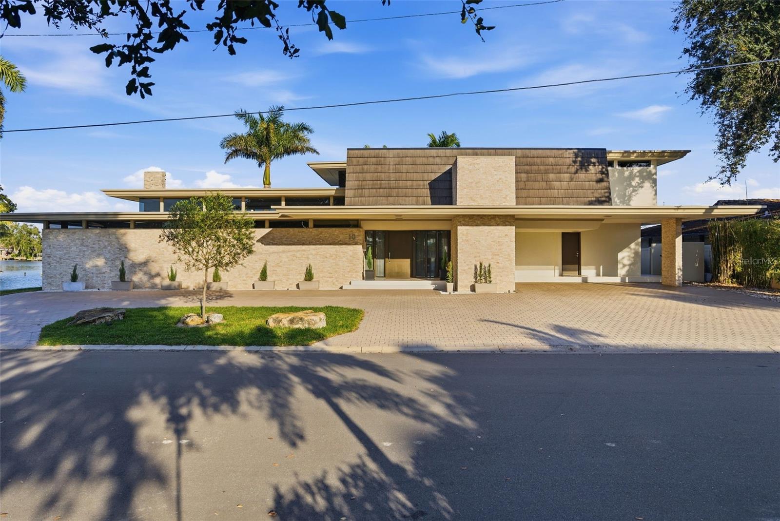 SNELL ISLE BRIGHTWATERS CIRCLE - Residential