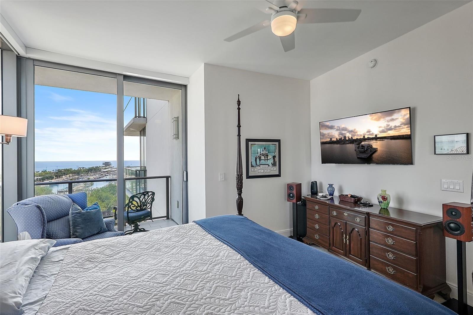 ONE ST. PETERSBURG - Residential