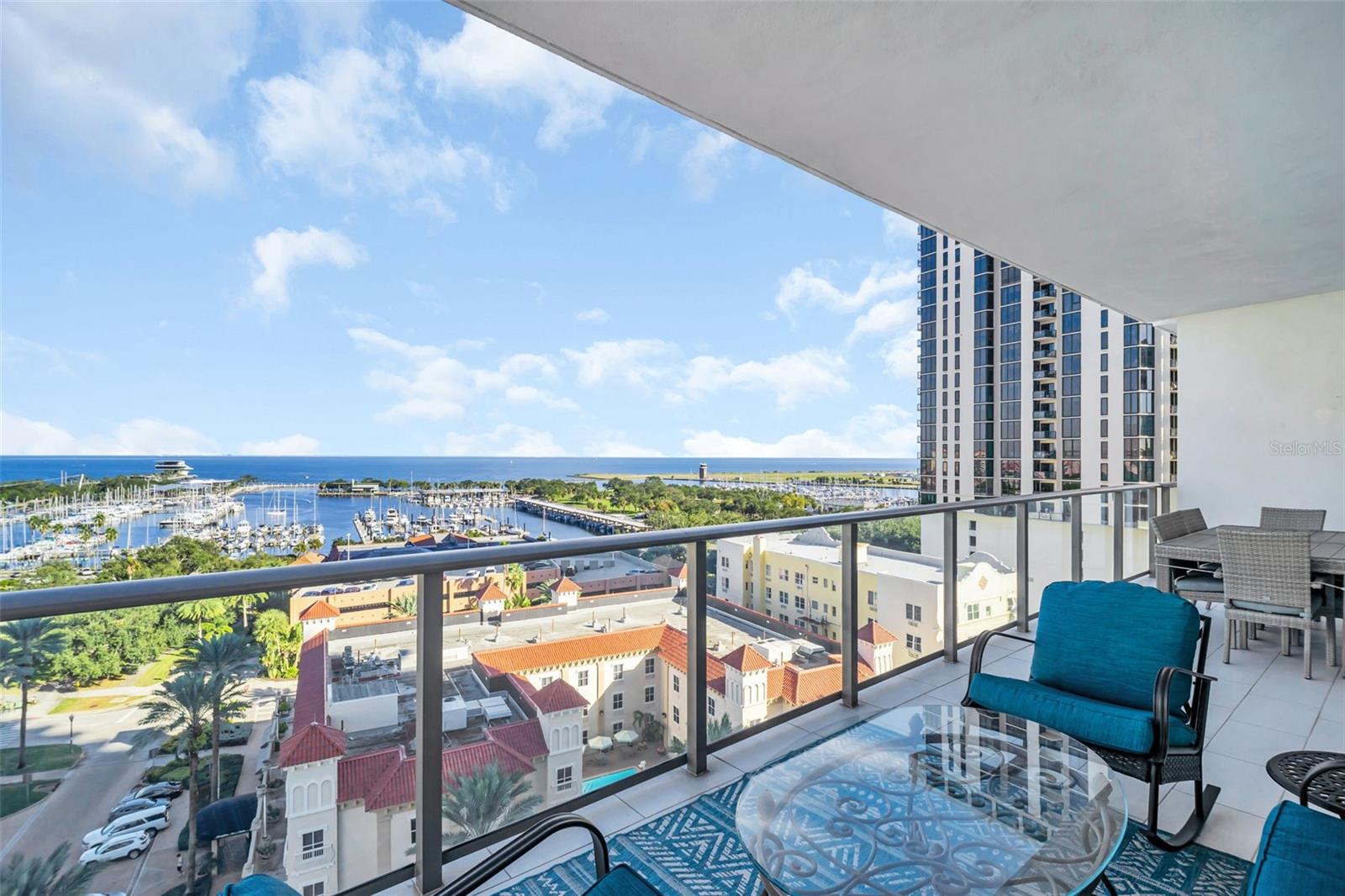 ONE ST. PETERSBURG - Residential