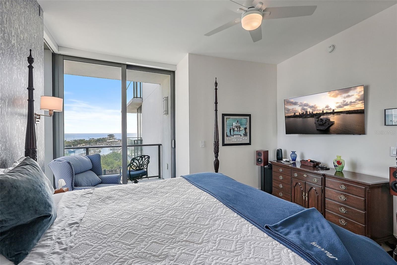 ONE ST. PETERSBURG - Residential