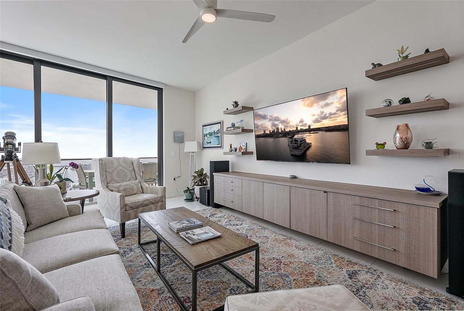 ONE ST. PETERSBURG - Residential