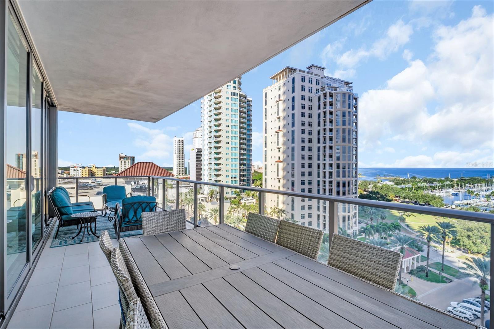 ONE ST. PETERSBURG - Residential