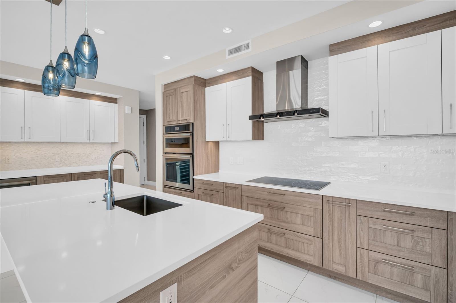 ONE ST. PETERSBURG - Residential