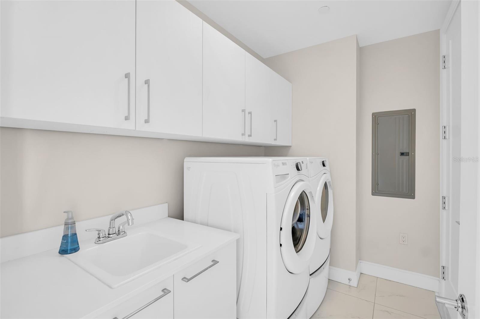 ONE ST. PETERSBURG - Residential