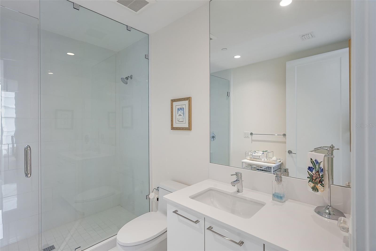 ONE ST. PETERSBURG - Residential