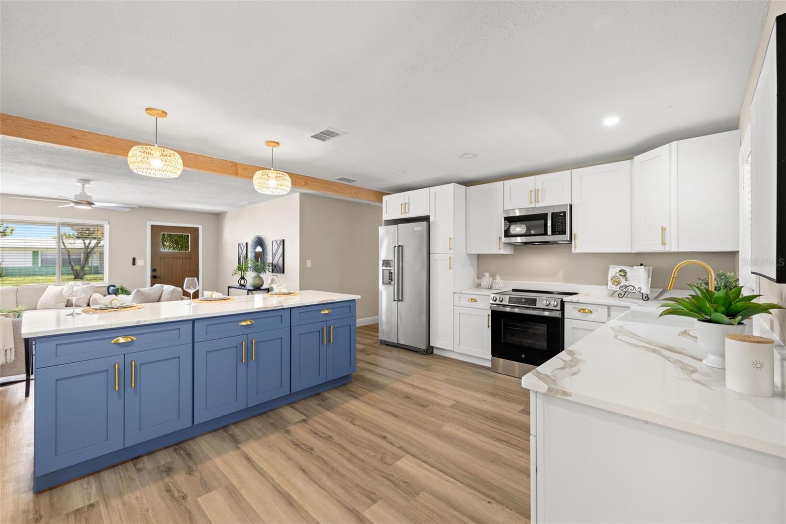 COLLEGE PARK - Residential Lease