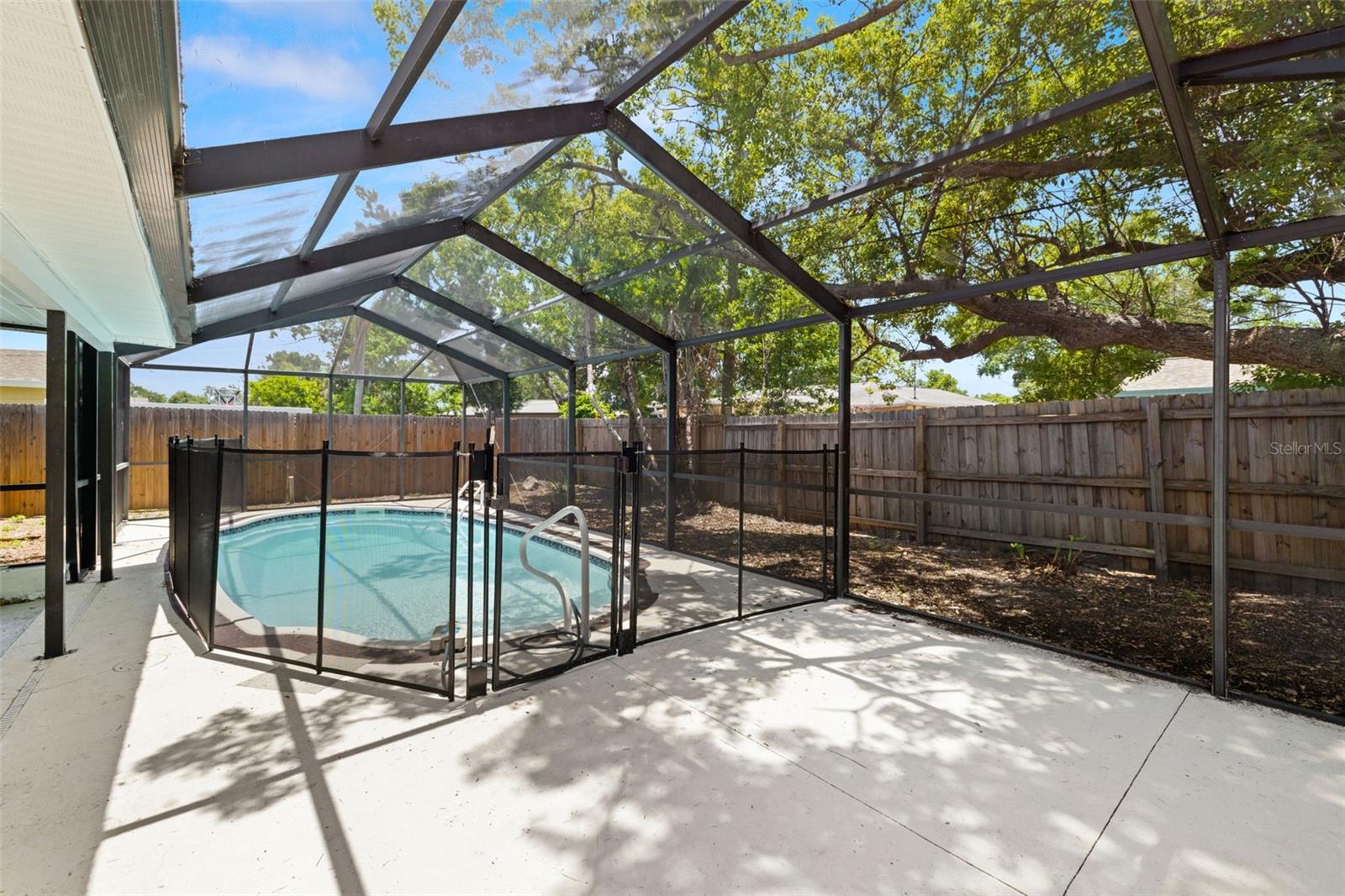 COLLEGE PARK - Residential Lease