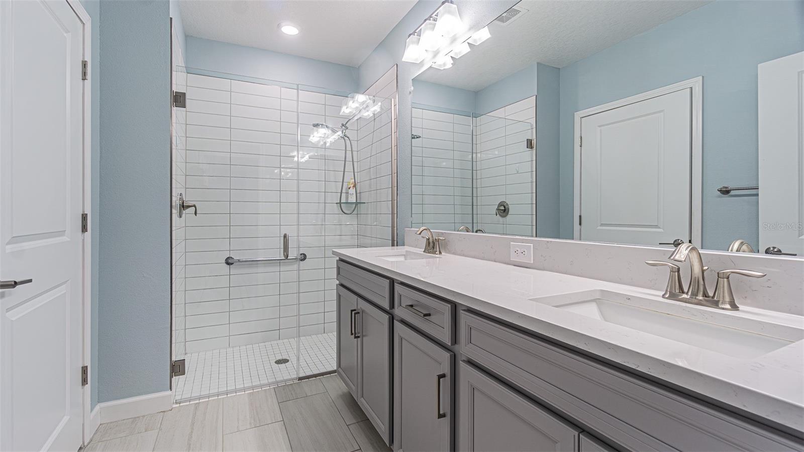 MIRADA ACTIVE ADULT - Residential