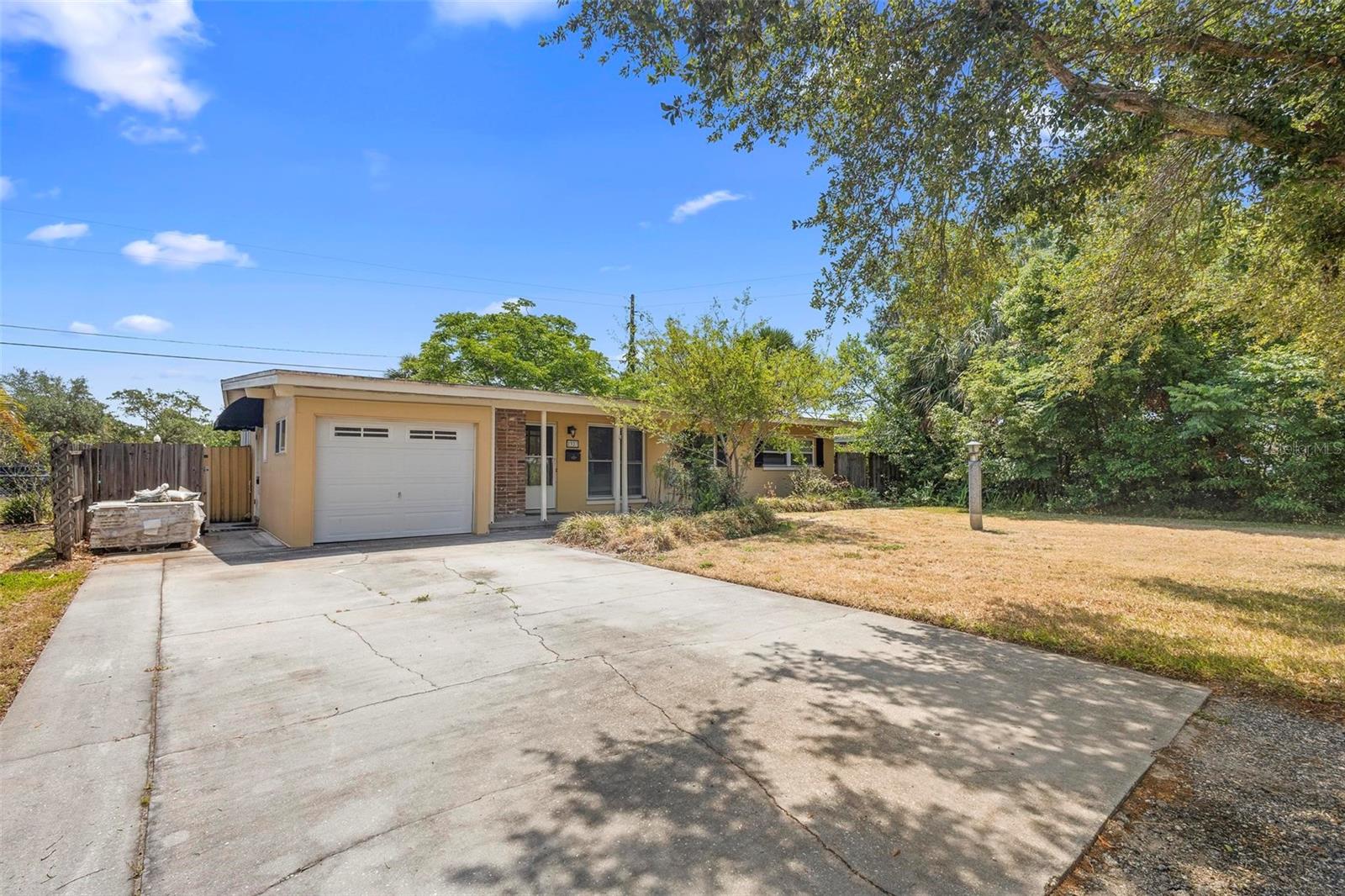 2327 MULBRY DRIVE