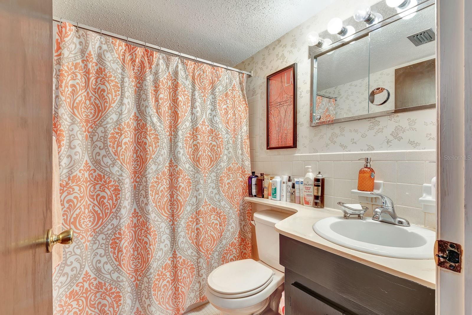 CENTRAL CORTEZ PLAZA - Residential