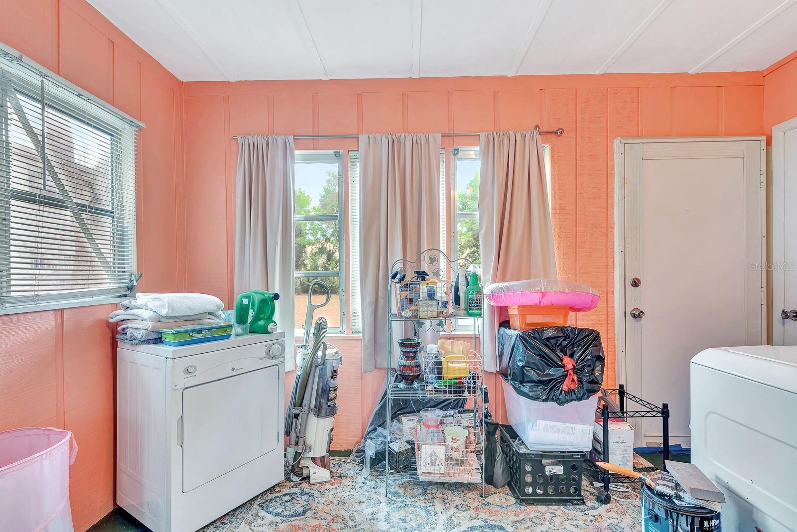 CENTRAL CORTEZ PLAZA - Residential