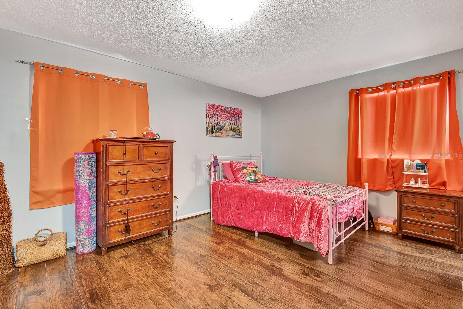 CENTRAL CORTEZ PLAZA - Residential