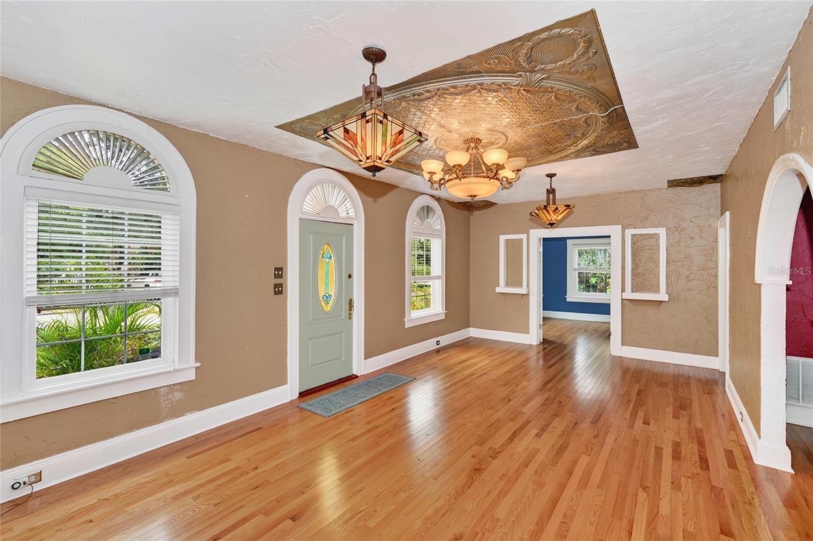 714 29TH STREET W