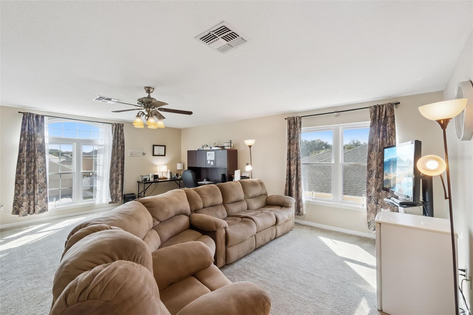 ROBINSON HILLS 49 92 - Residential