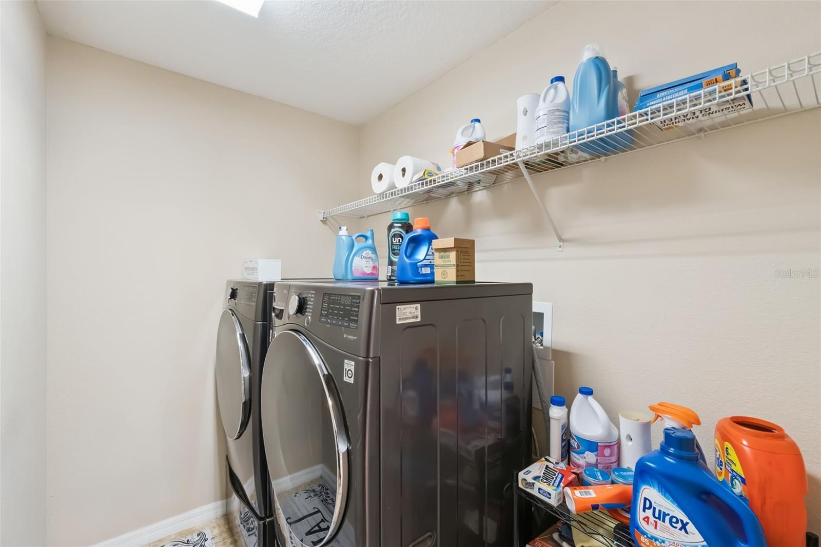 ROBINSON HILLS 49 92 - Residential