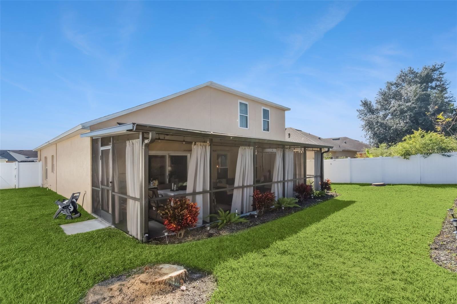 ROBINSON HILLS 49 92 - Residential