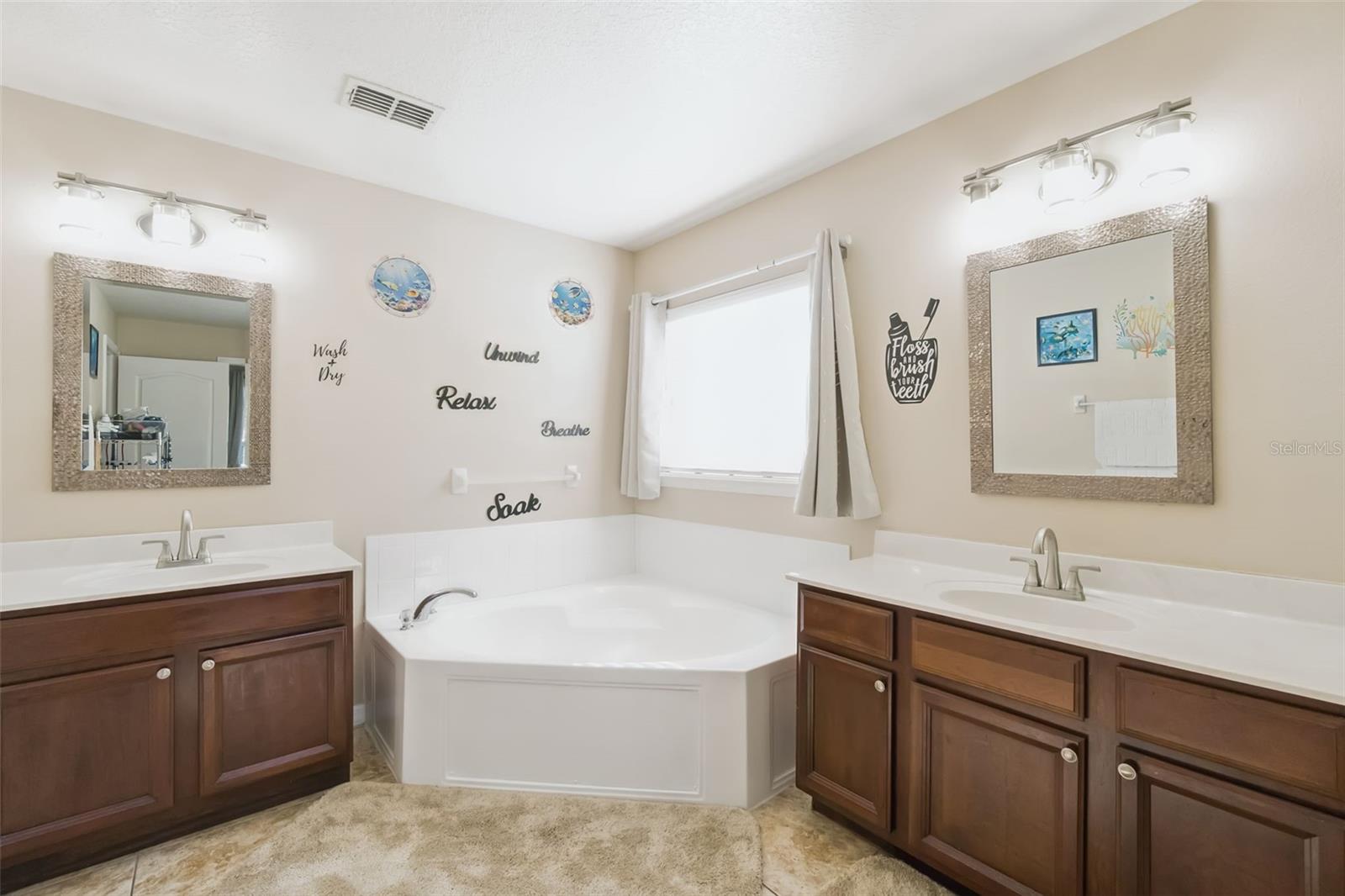 ROBINSON HILLS 49 92 - Residential