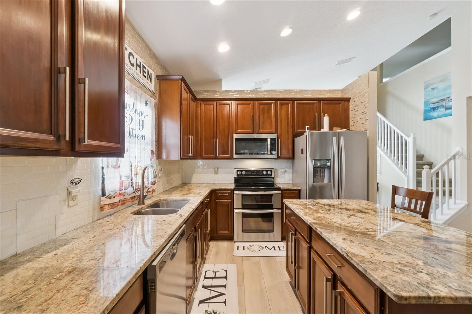 ROBINSON HILLS 49 92 - Residential