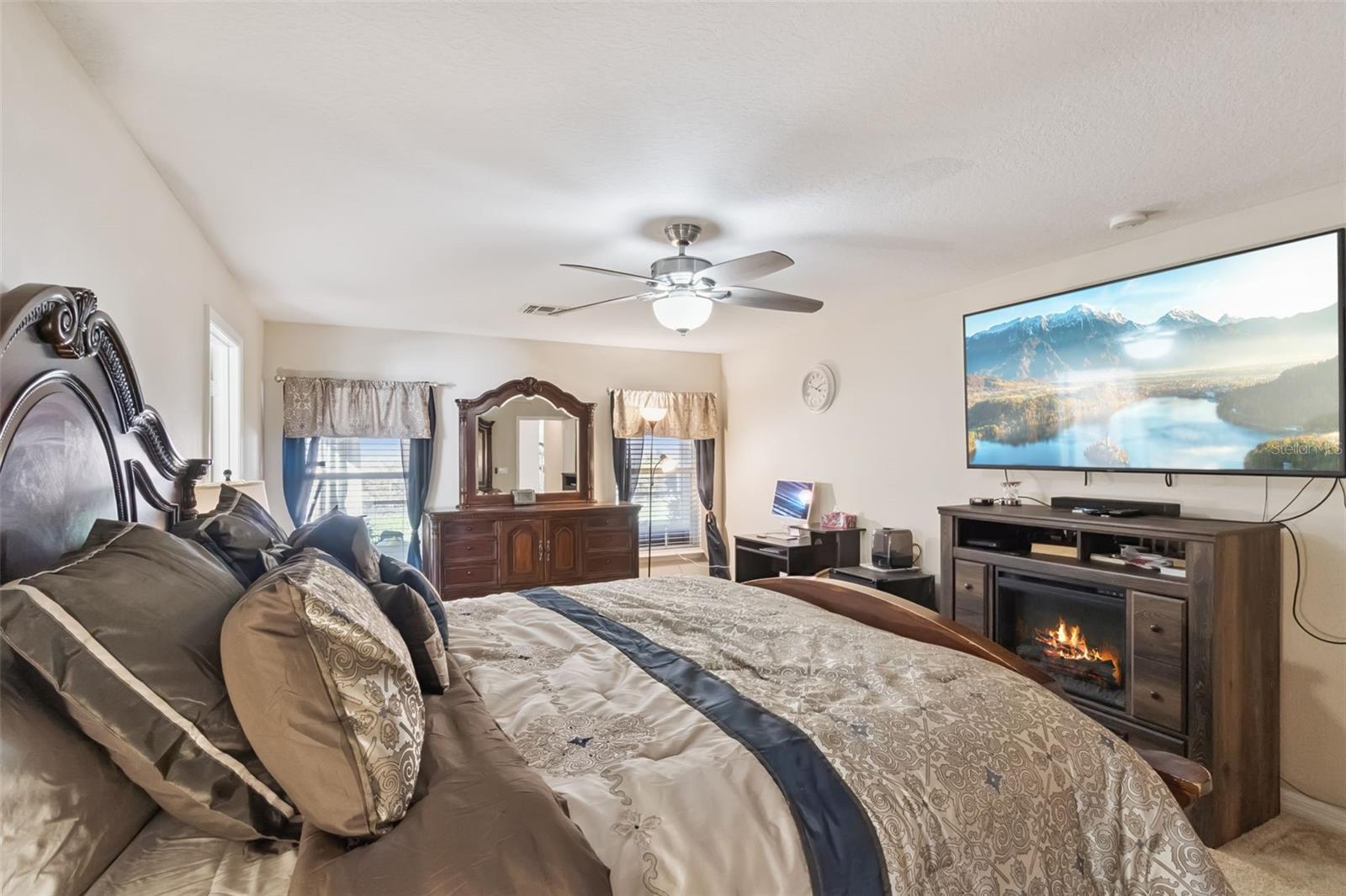 ROBINSON HILLS 49 92 - Residential