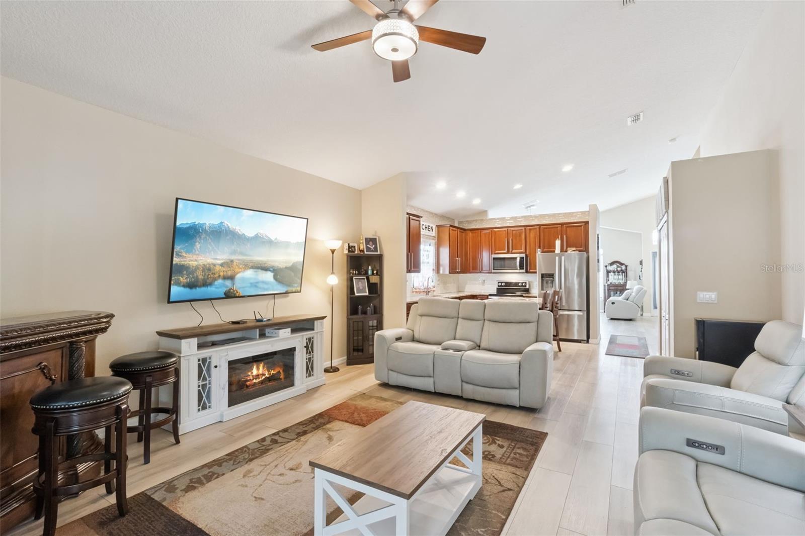 ROBINSON HILLS 49 92 - Residential