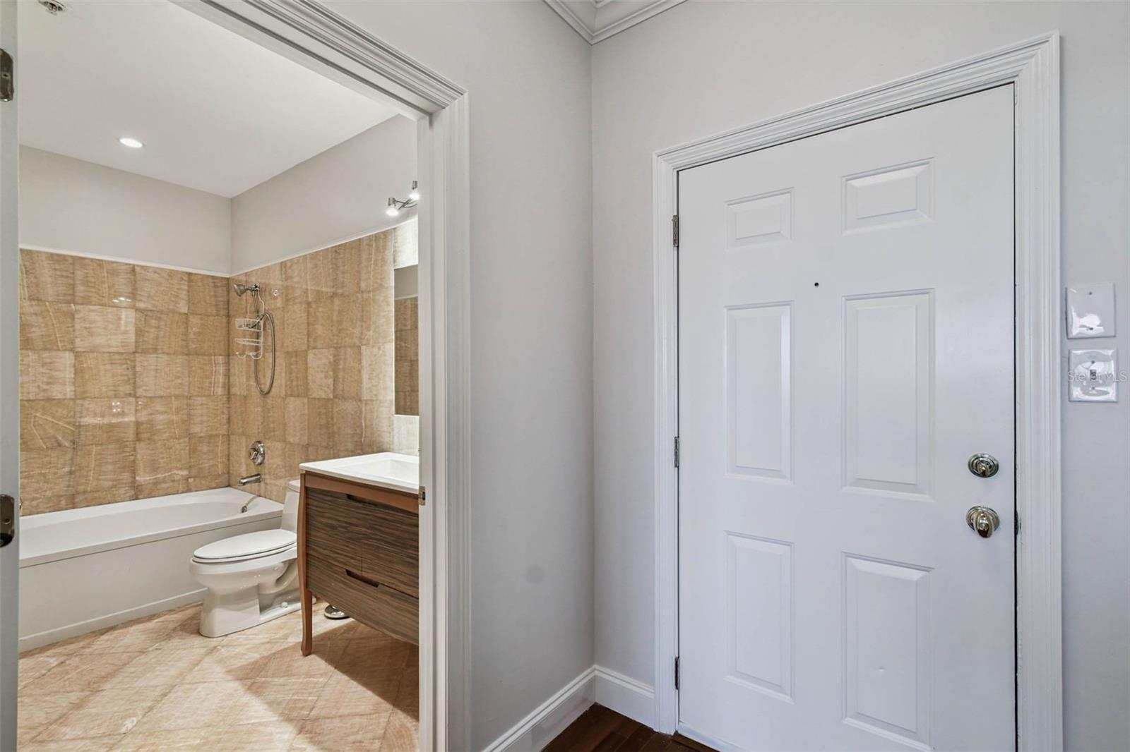 CULBREATH KEY BAYSIDE CONDOMIN - Residential