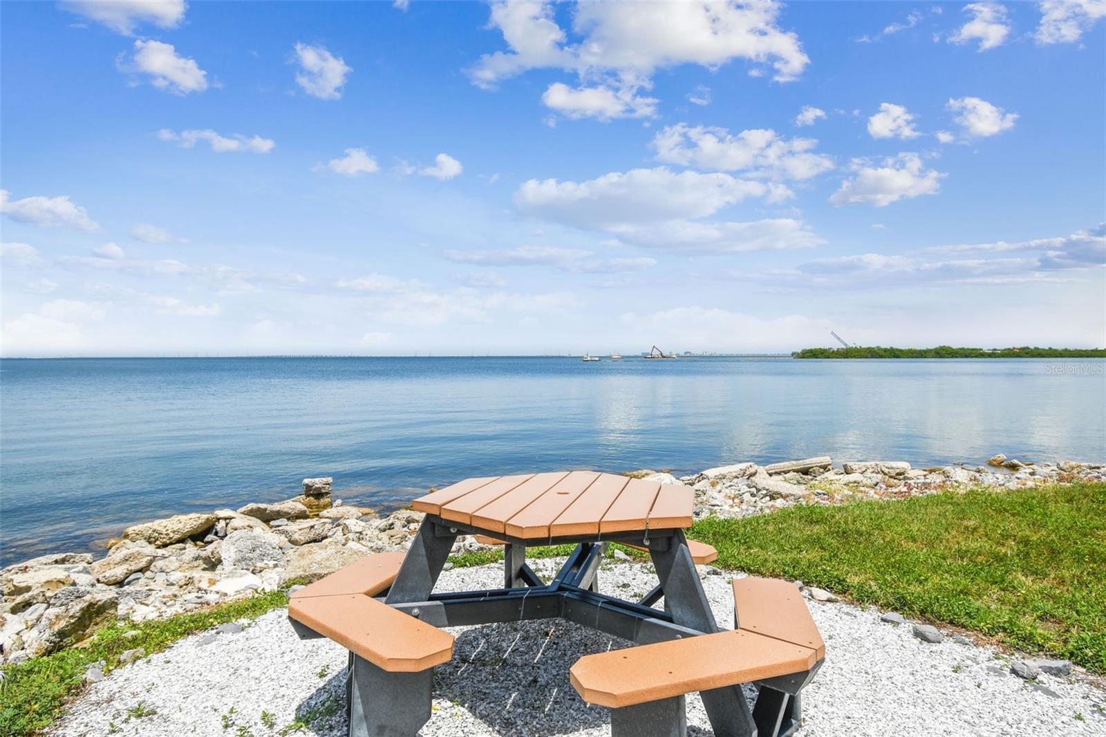 CULBREATH KEY BAYSIDE CONDOMIN - Residential