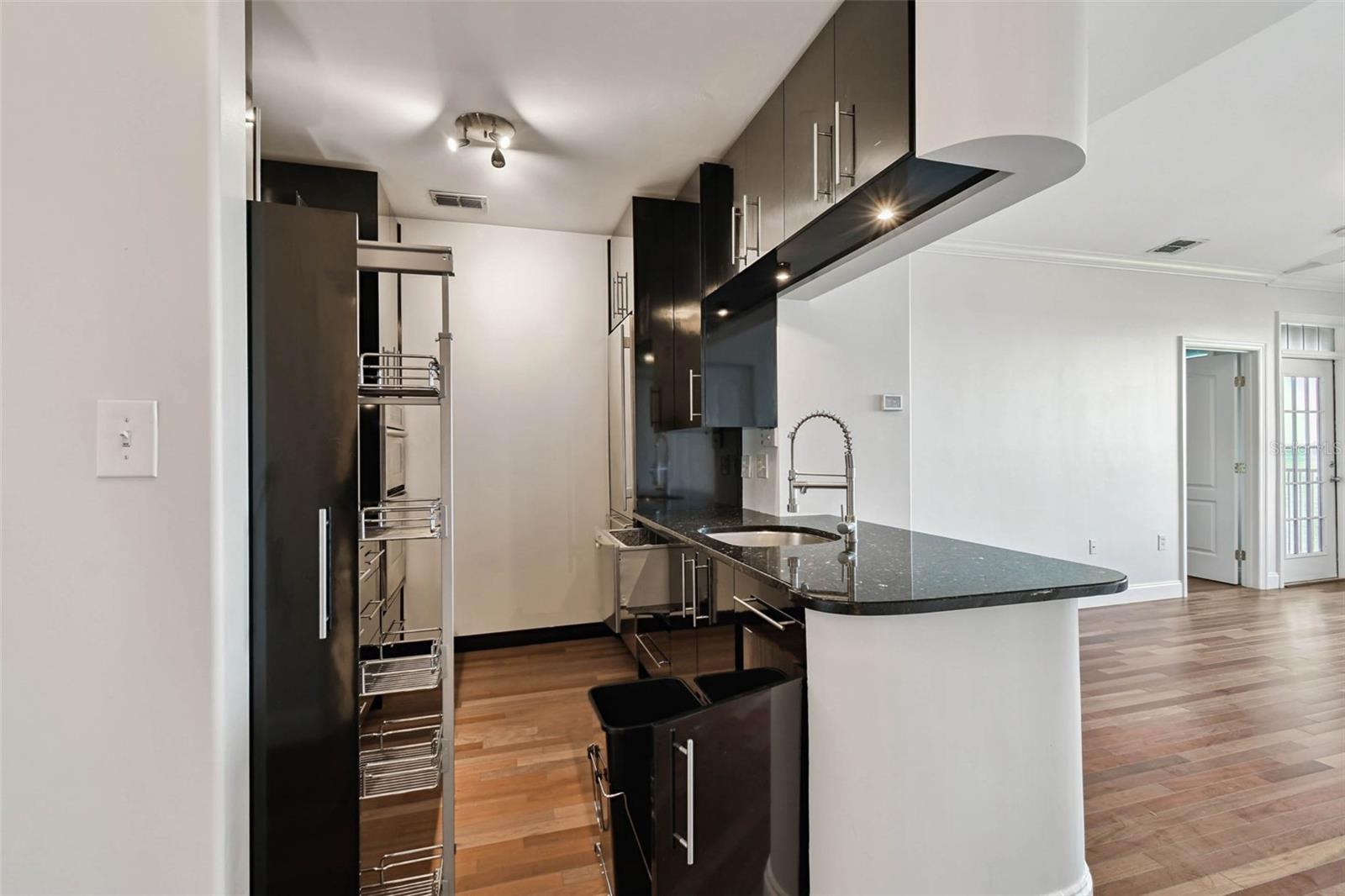 CULBREATH KEY BAYSIDE CONDOMIN - Residential